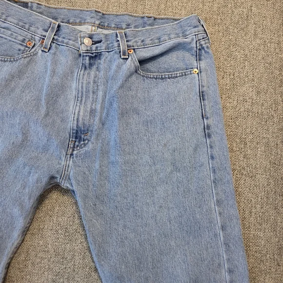 Levi's 505 Men's Cotton Jeans - Light Stonewash 38 X 30 Relaxed Straight - Picture 3 of 15